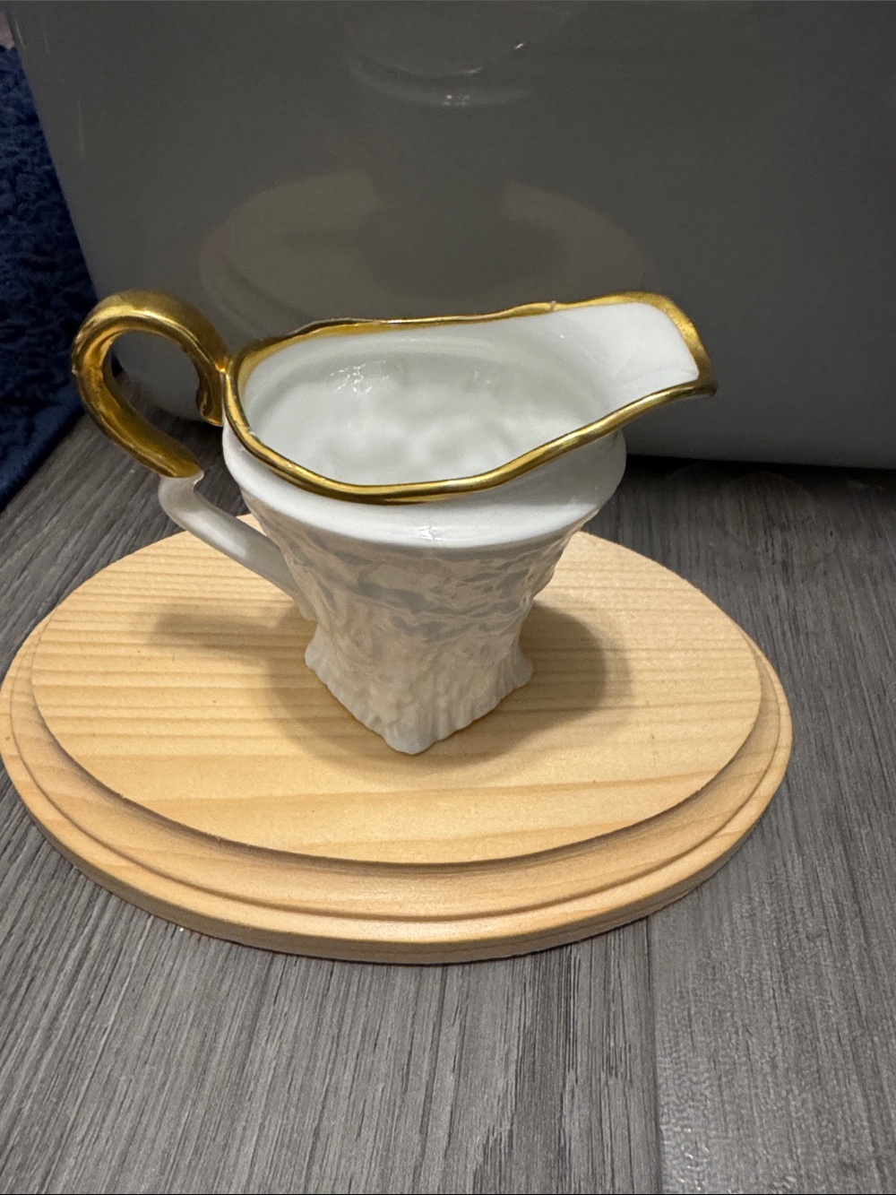 Old English OaWhite Porcelain Creamer with Gold Accent - vintage